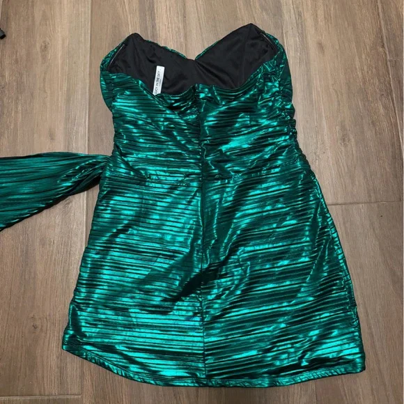 NOT FOR SALE - Picture 3 of 4